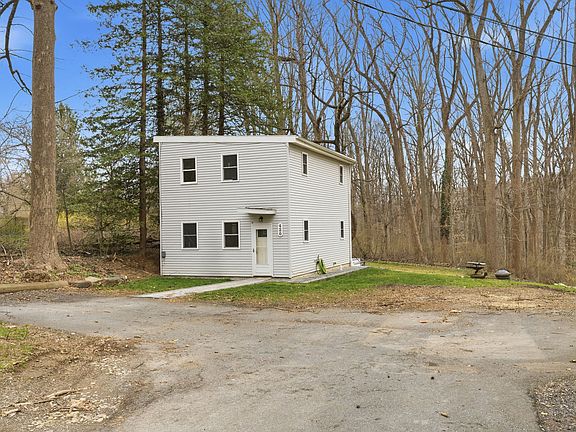 2nd image of 420 Southbank Rd