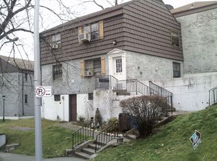 6701 136th St, Flushing, NY 11367