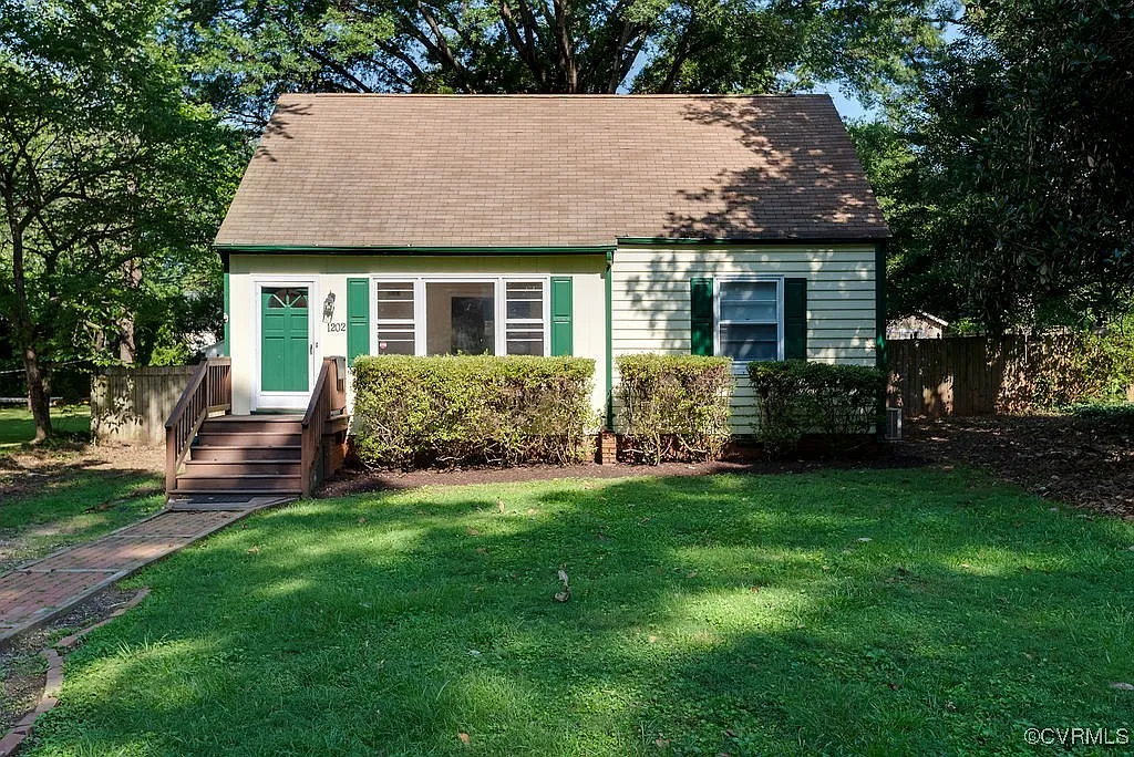 1202 Beverly Dr photo 1