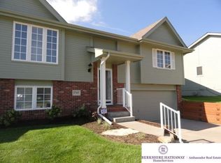 17603 Polk St, Omaha, NE 68135