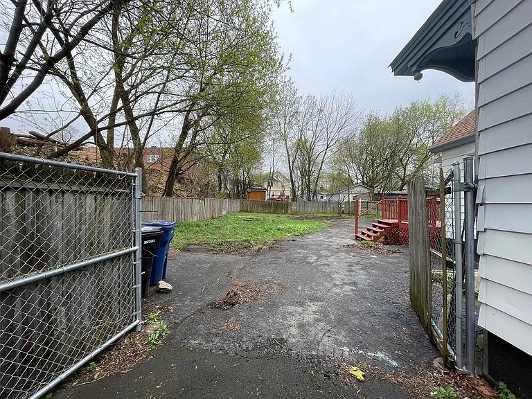 205 Cayuga St — Photo 3