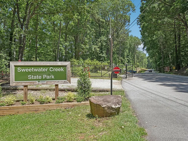 Wesley Trevento Apartments at Lithia Springs — Photo 44