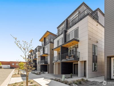 9207 Densmore Avenue N, Seattle, WA, 98103