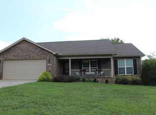 636 Lynn Cir, Maryville, TN 37803