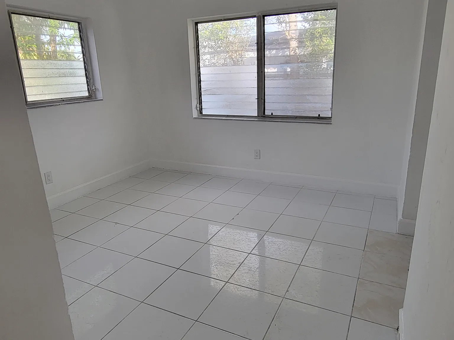 3 bed, 1366 sqft, $3,300 — Photo 4