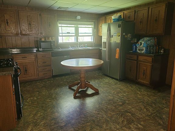 3rd image of 2341 S Wood St