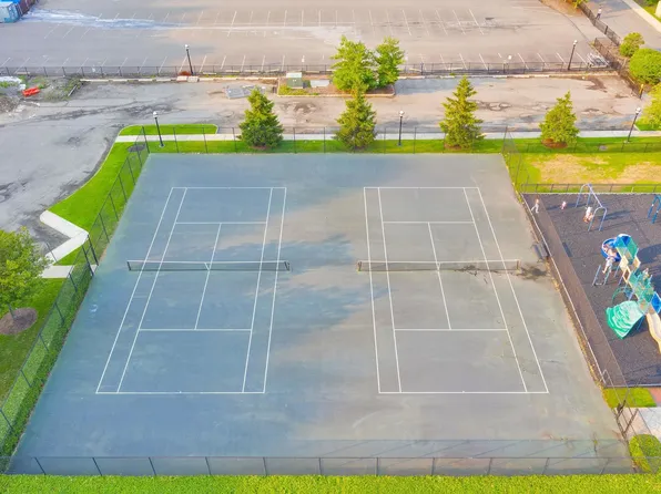 26 Avenue At Port Imperial image 18 of 26