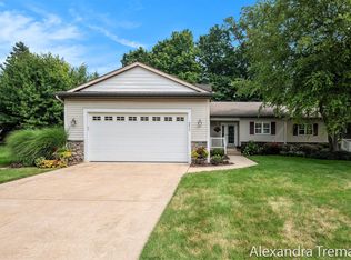 6675 Green Valley Ct SE, Caledonia, MI 49316