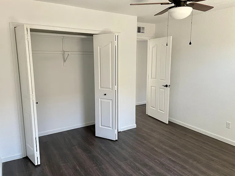 3531 Venus St — Photo 13