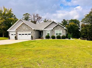 2515 Zent Dr, Vandalia, IL 62471