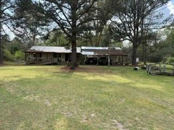125 Wildman Bottom Rd, Fort Mitchell, AL 36856