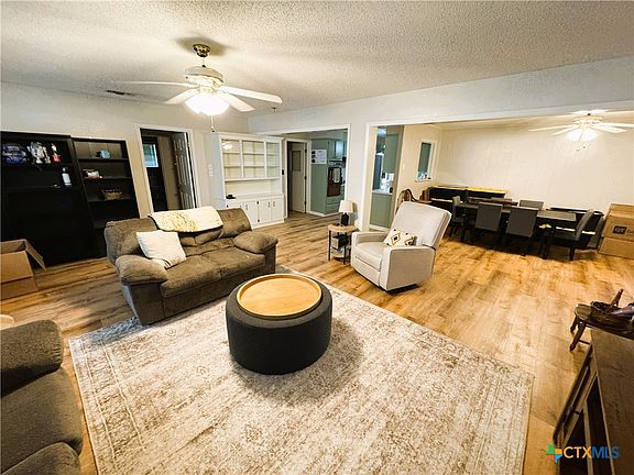 2nd image of 111 Yorkshire Ln