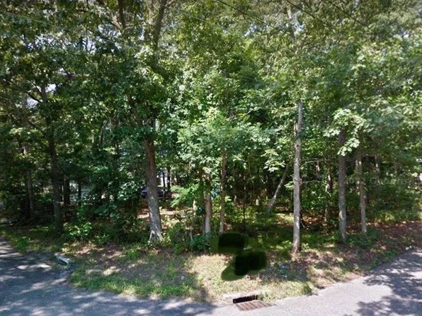 Classon Avenue, Mastic, NY 11950