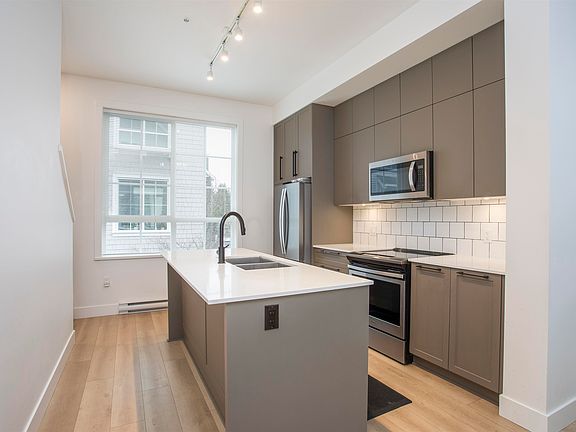 4th image of 19696 Hammond Rd #47