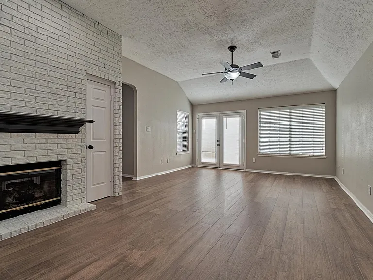 15419 Redbud Leaf Ln — Photo 12