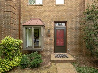 914 Franklin St, Alexandria, VA 22314