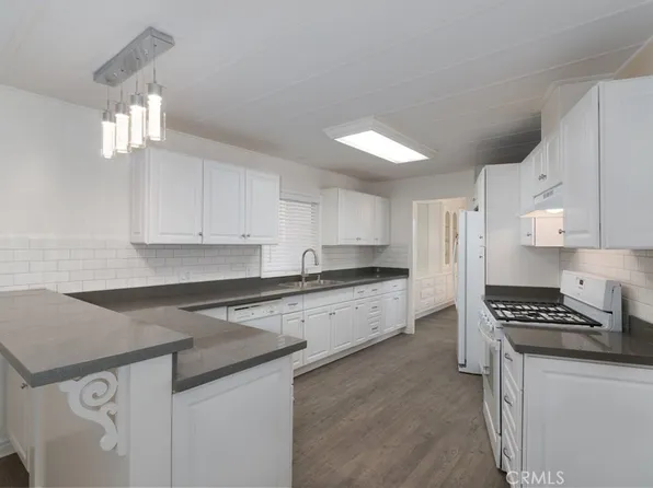 8901 Eton Ave Space 96, Canoga Park, CA 91304