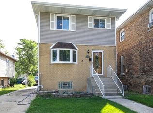 12535 S Honore St, Calumet Park, IL