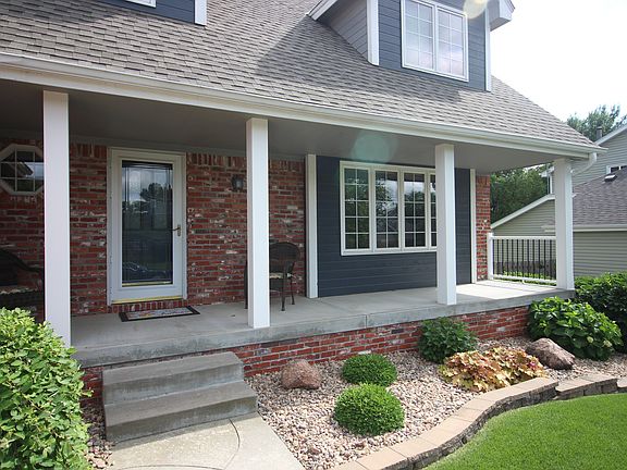 2nd image of 4921 Fir Hollow Ln