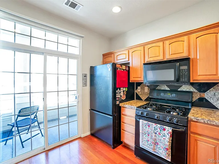 9816 E Carolina Pl — Photo 7