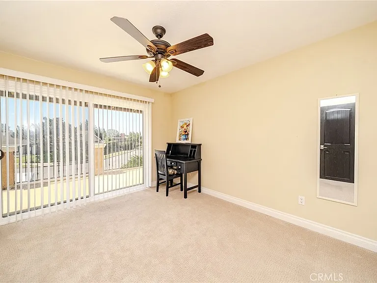 1901 Celeste Ln — Photo 21