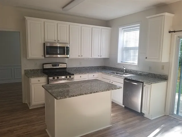 3747 Christine St NW — Photo 6