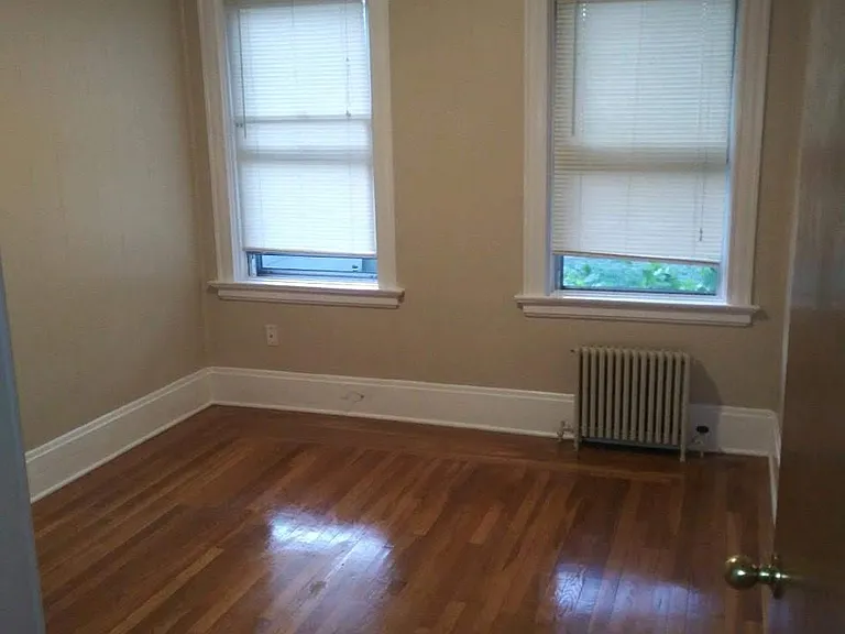481 Charles St #2 — Photo 8