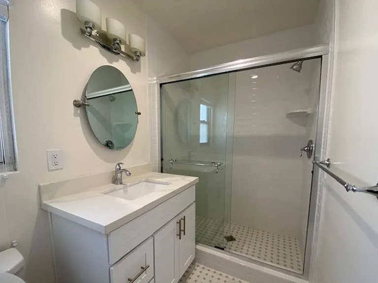 338 Linden Ave — Photo 9