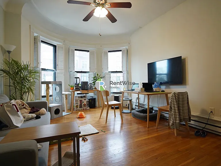 497 Beacon St #7 — Photo 1