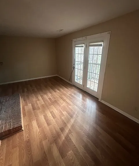 713 Springfield Rd #K — Photo 2