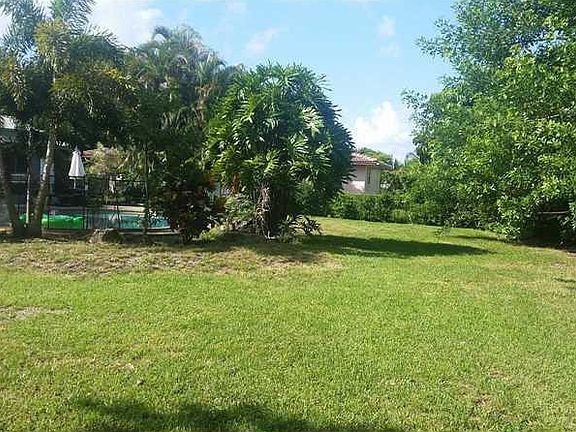 4th image of 3900 NW 108th Dr