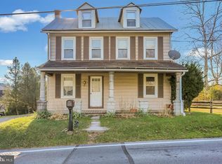 1690 Cedar Top Rd, Reading, PA 19607