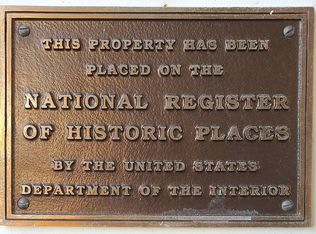 2 Mountain St APT 1, Camden, ME 04843