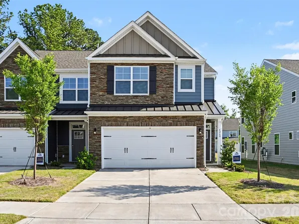 4260 Black Ct, Harrisburg, NC 28075