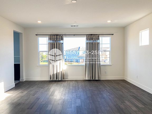 3rd image of 7180 Spumante Ct