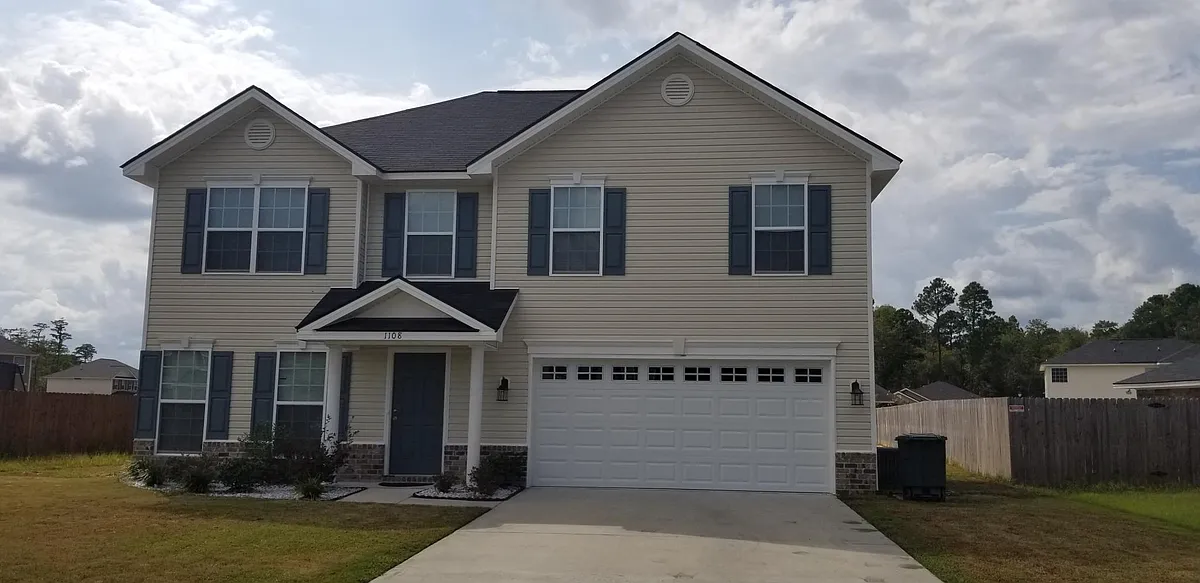 Building Photo - 1108 Creekside Cir