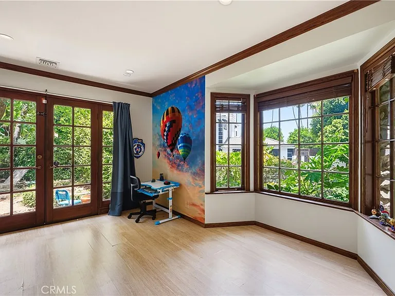 18000 Karen Dr — Photo 37