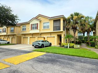 2775 Oakwater Dr, Kissimmee, FL 34747