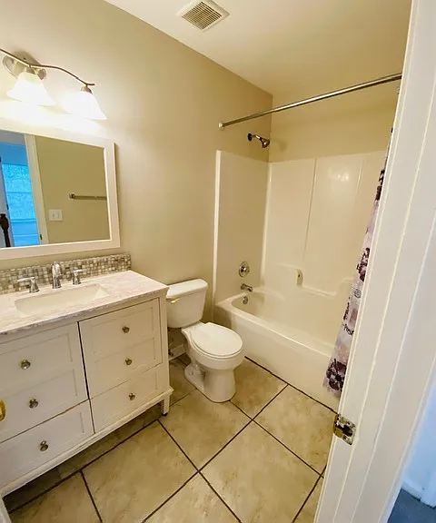 202 Alderston Way — Photo 17