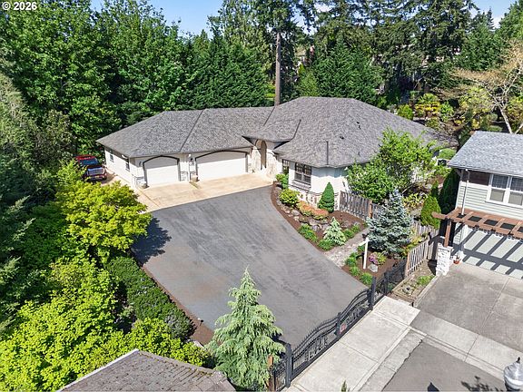 2nd image of 20 SW 111th Ter