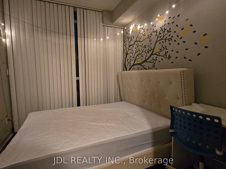 126 Simcoe St #1506 — Photo 8