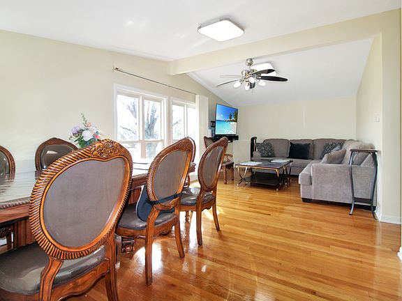 4th image of 7806 W 80th Pl