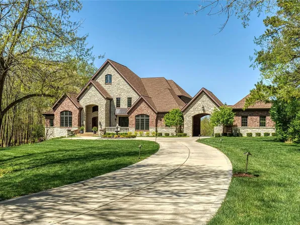 18 Vandiver Ln, Saint Louis, MO 63131