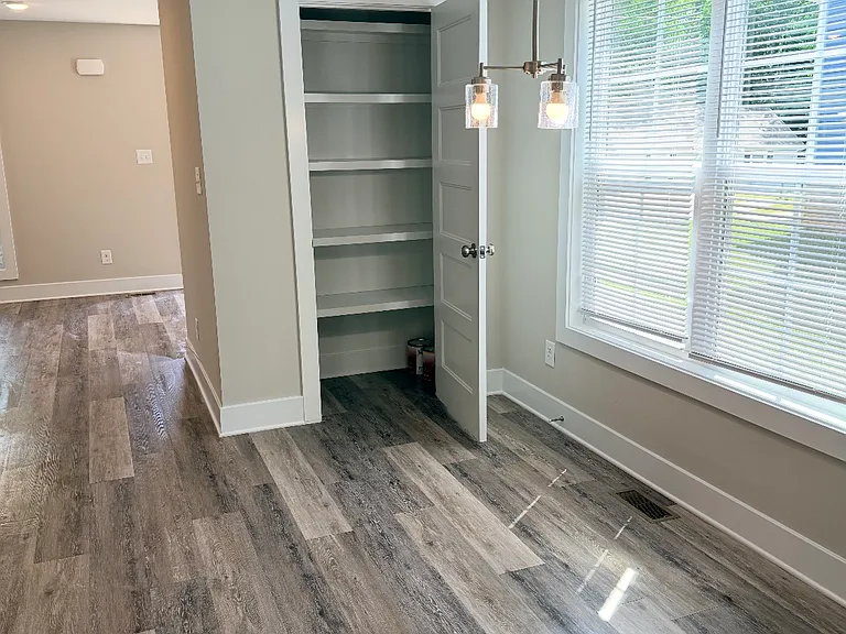 416A Oak St — Photo 14