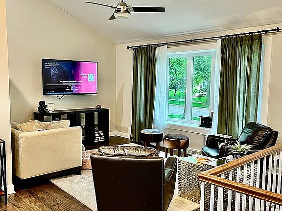 3rd image of 5264 Pennywood Dr