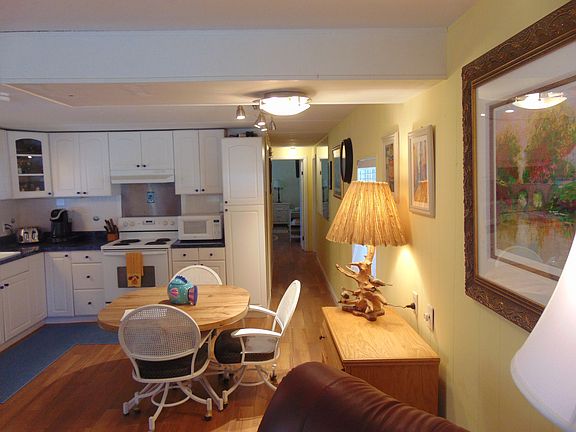 Eat in Kitchen