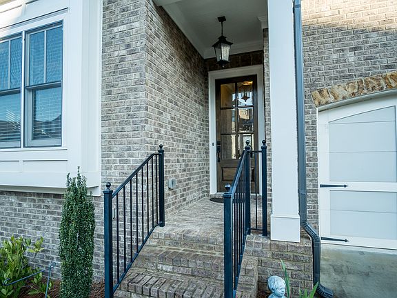 4th image of 2435 Ellard Ter SE