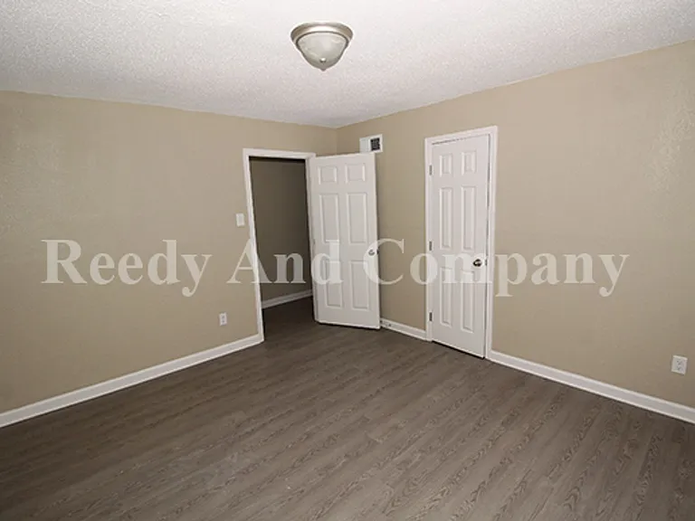 93 Eastview Dr — Photo 9