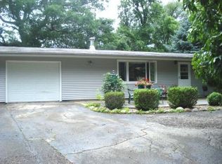 844 Lake Wildwood Dr, Varna, IL 61375
