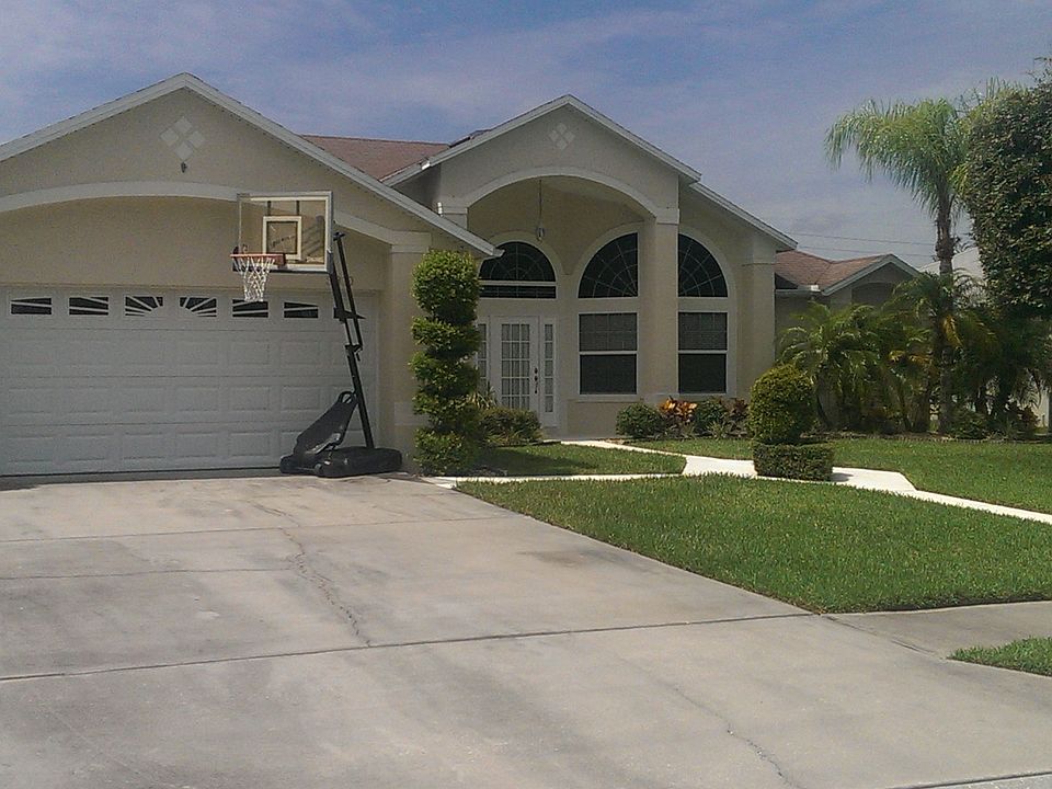1st image of 3810 Opal Cir